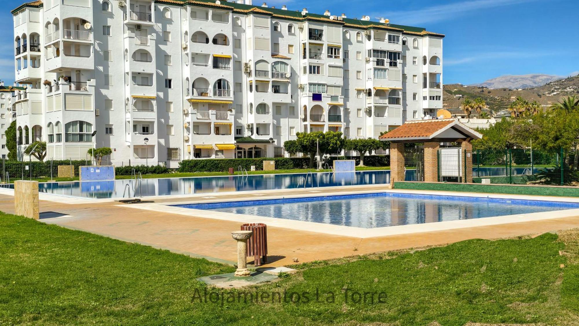 Laguna Paradise - La Torre Apartment